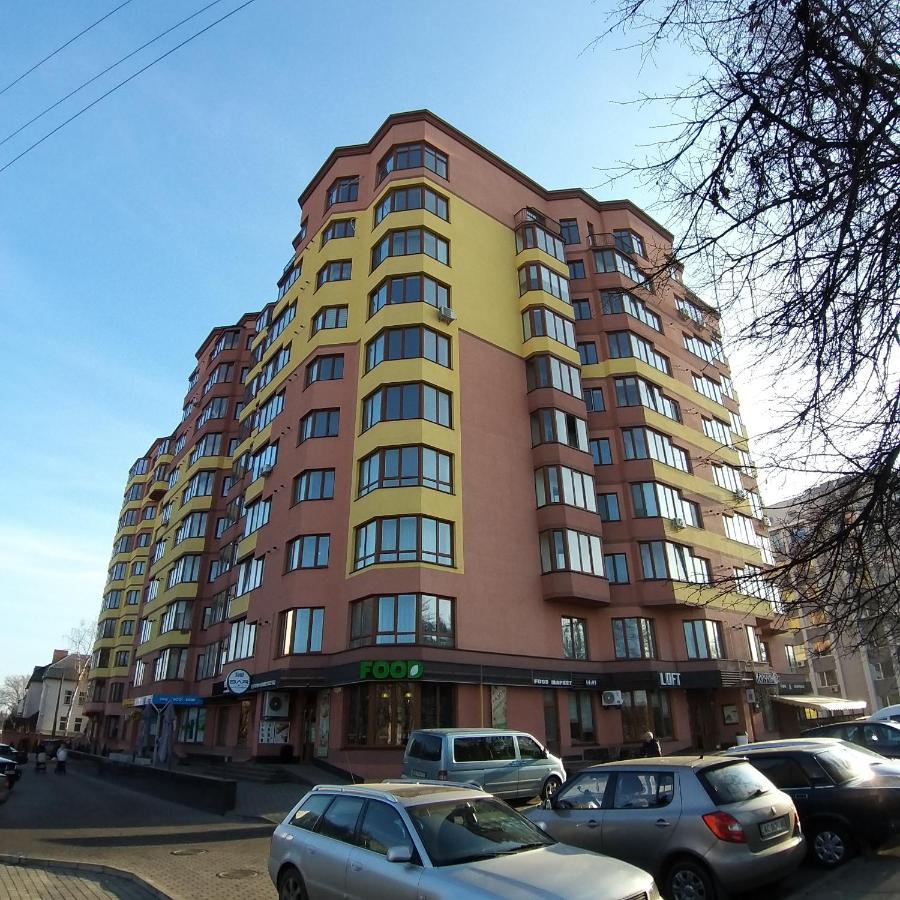Appartement Новобудова Центр à Lutsʼk Extérieur photo